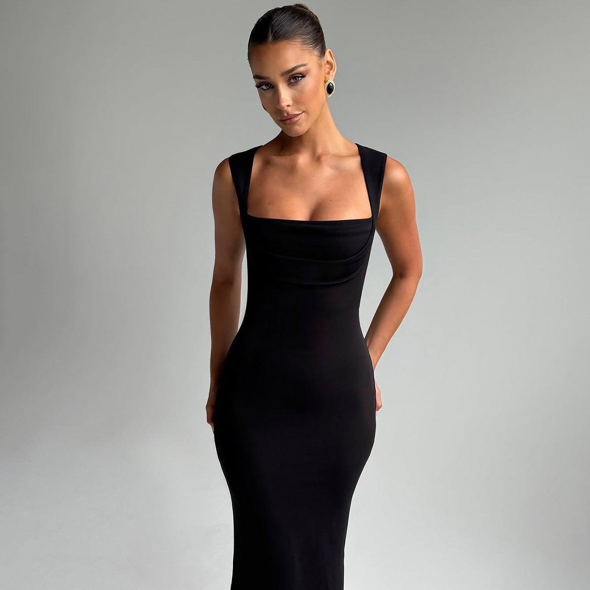 European and American Cross-Border Spring and Summer Women's Solid Color Sleeveless Square Neck Fashion Sexy Elegant Evening Slim Fit Bodycon Pencil Skirt Trendy