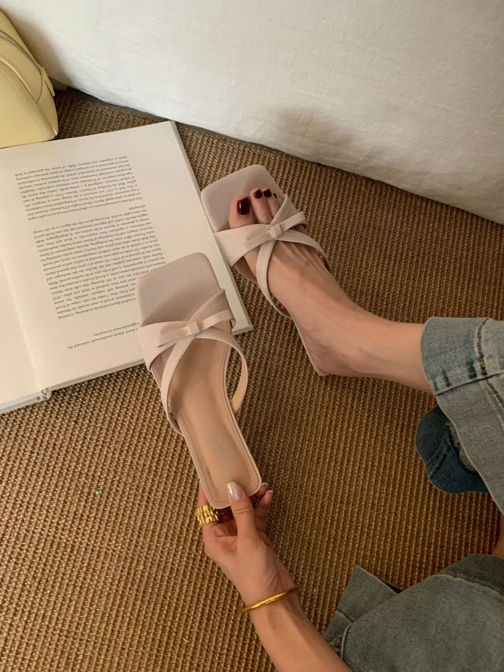 French Evening Style One-Line Sandals 2025 Summer New Elegant Bow Sandals with Skirts Women's Shoes