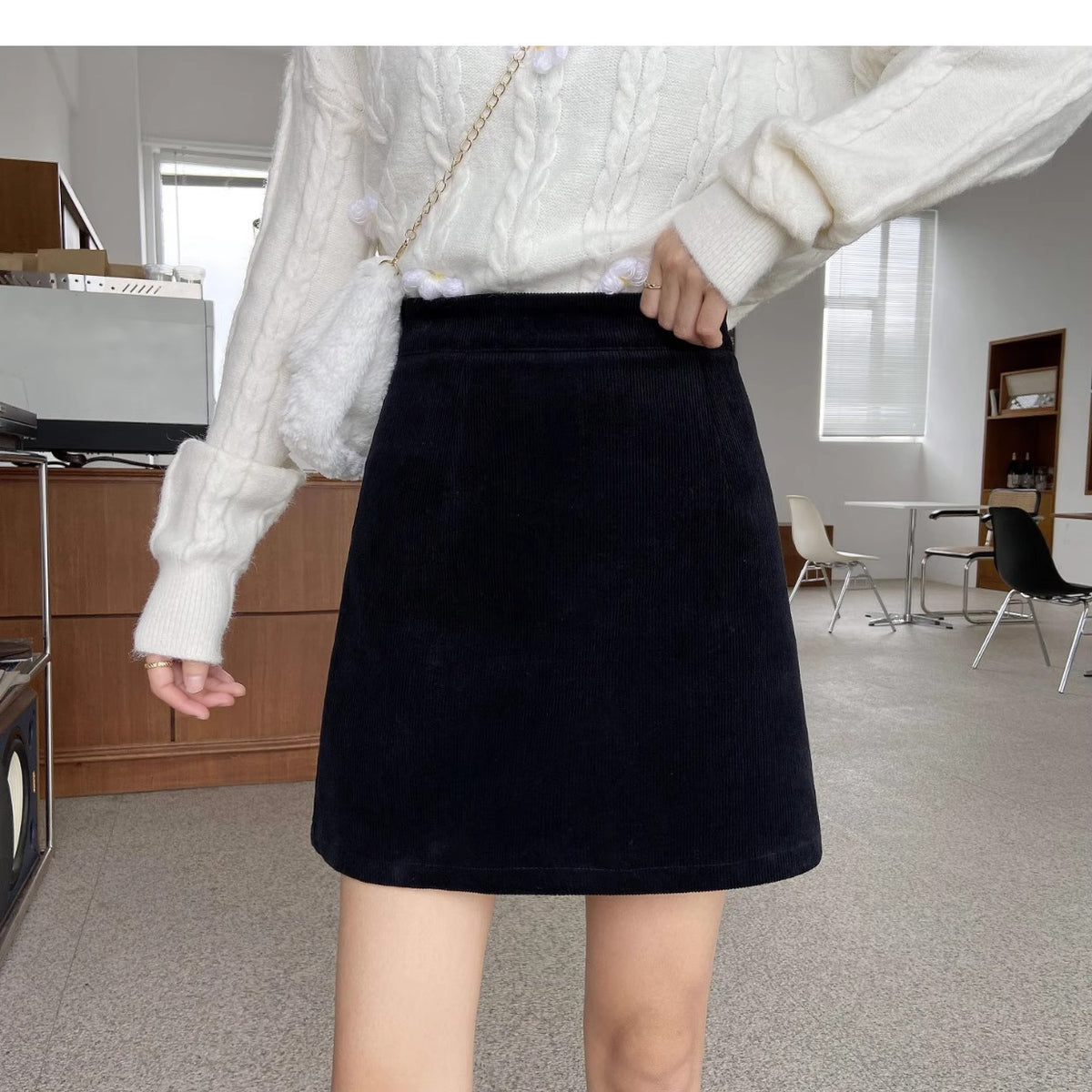 2023 New Autumn and Winter Skirts for Women, Corduroy Skirts, Small High-Waist Slimming Look Korean Style A-Line Hip Skirts