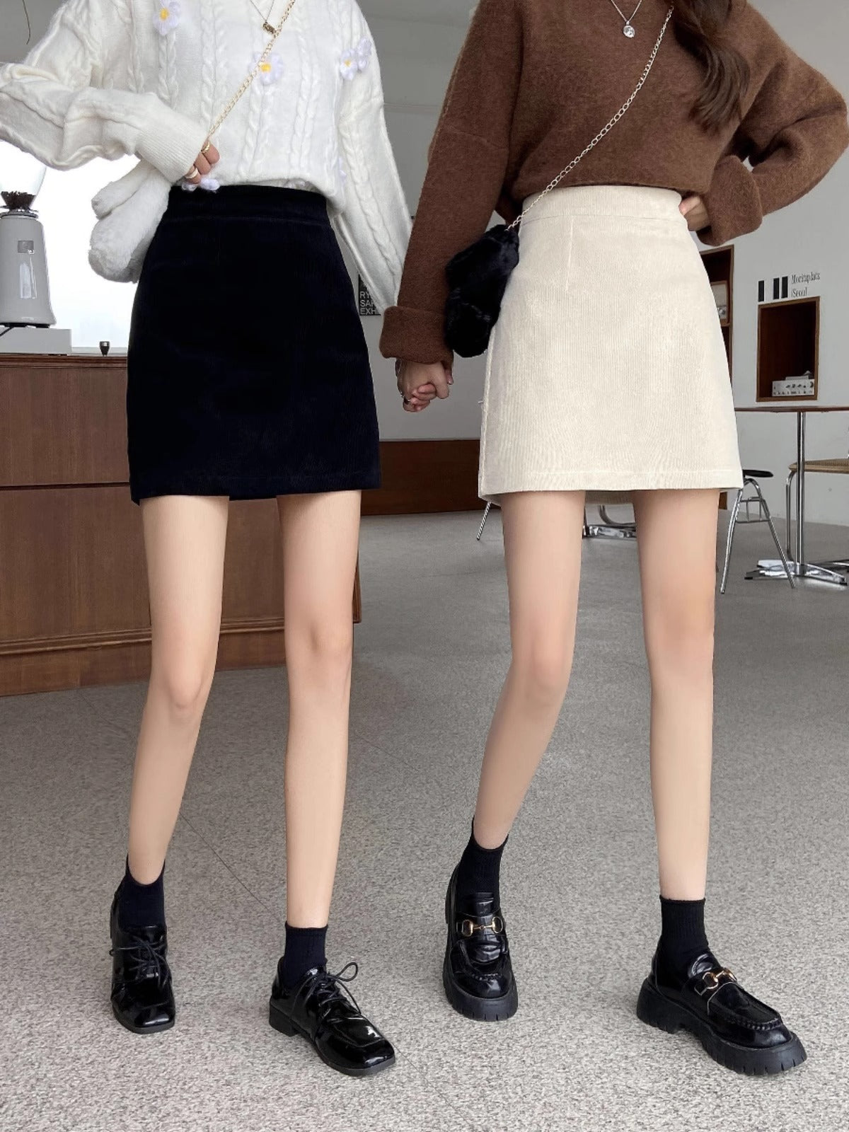 2023 New Autumn and Winter Skirts for Women, Corduroy Skirts, Small High-Waist Slimming Look Korean Style A-Line Hip Skirts