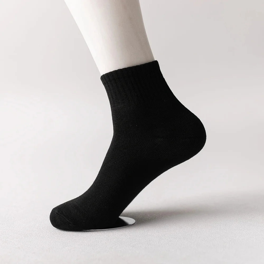 10 Pairs of Men's Mid-Calf Socks Cotton Socks for All Seasons, Solid Color and Versatile